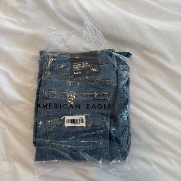 AE Dreamy Drape Stretch Super High-Waisted Baggy Wide-Leg Jean - Picture 4 of 4